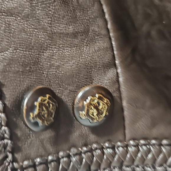 Chic Brown Leather Jacket - Picture 2 of 6